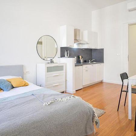 Berry Berry Studio Apartment Zagreb Exterior foto