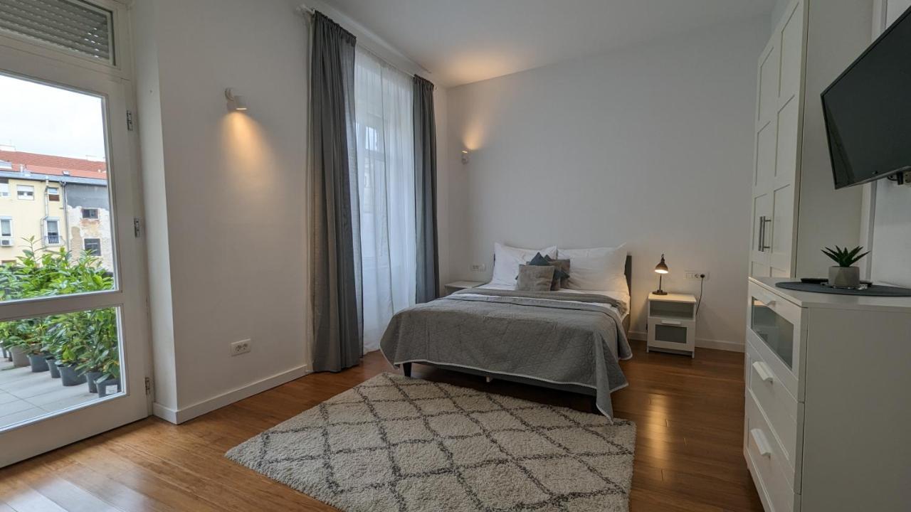 Berry Berry Studio Apartment Zagreb Exterior foto